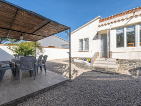 Casa luminosa con amplia terraza en Roses, cerca de la playa y bien equipada - HISP-288-42